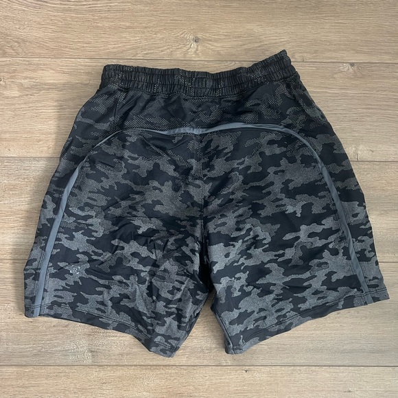 Lululemon Pacebreaker Short - Picture 2 of 2